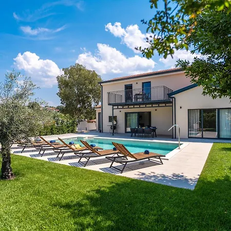Zara Villa *