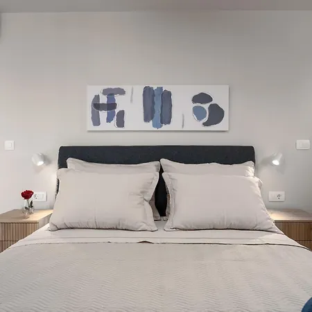 Zara Villa *