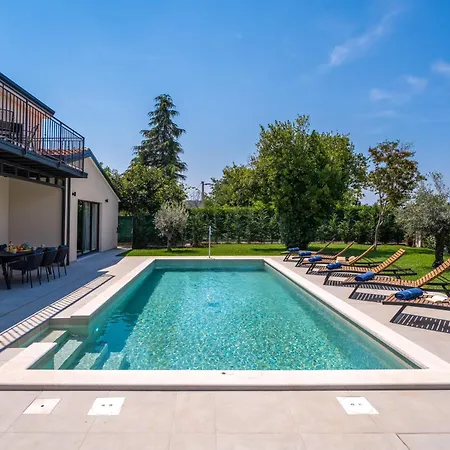Villa Zara